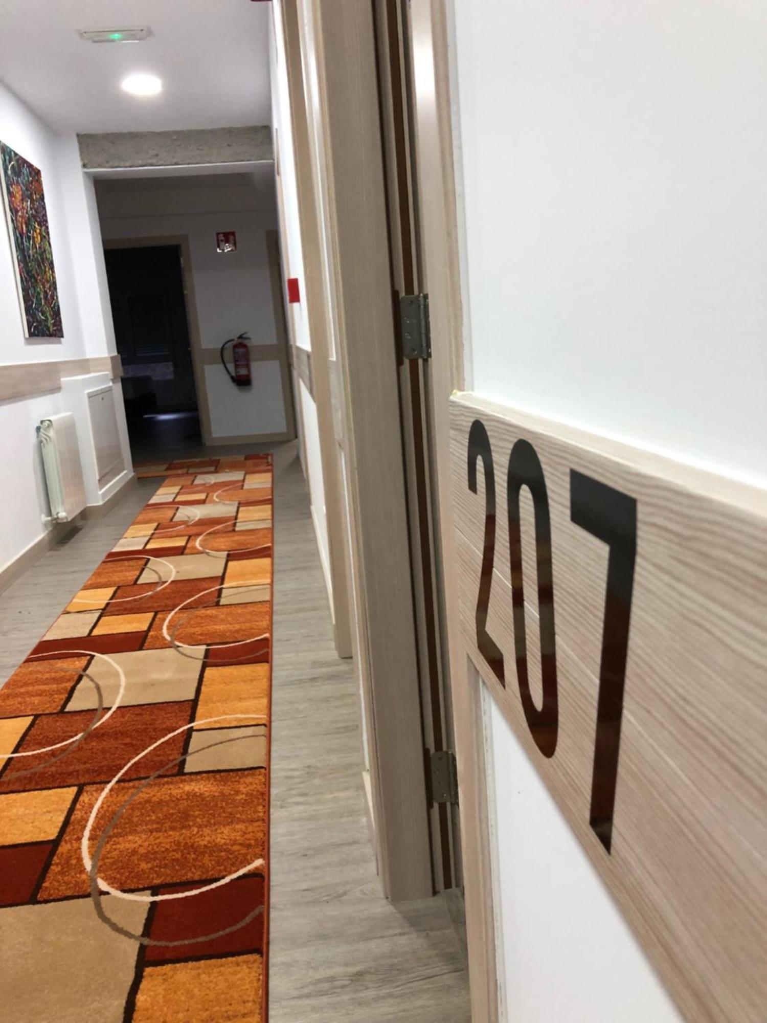 Pension Miribilla Бильбао Экстерьер фото